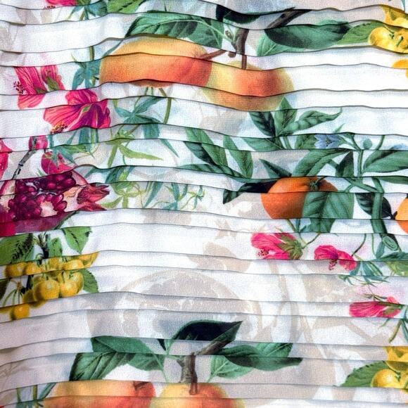 Rococo Sand x Fashion Pass Mini Skirt in Fruit and Floral Size Large Ruched - Picture 6 of 10